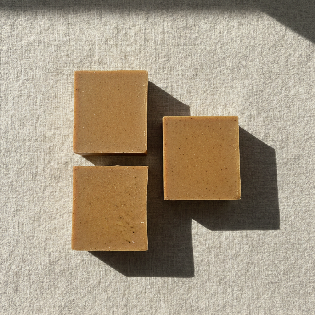 Üç Sabun - Keten Üzerinde